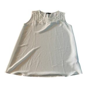 Elegant White Sleeveless Top